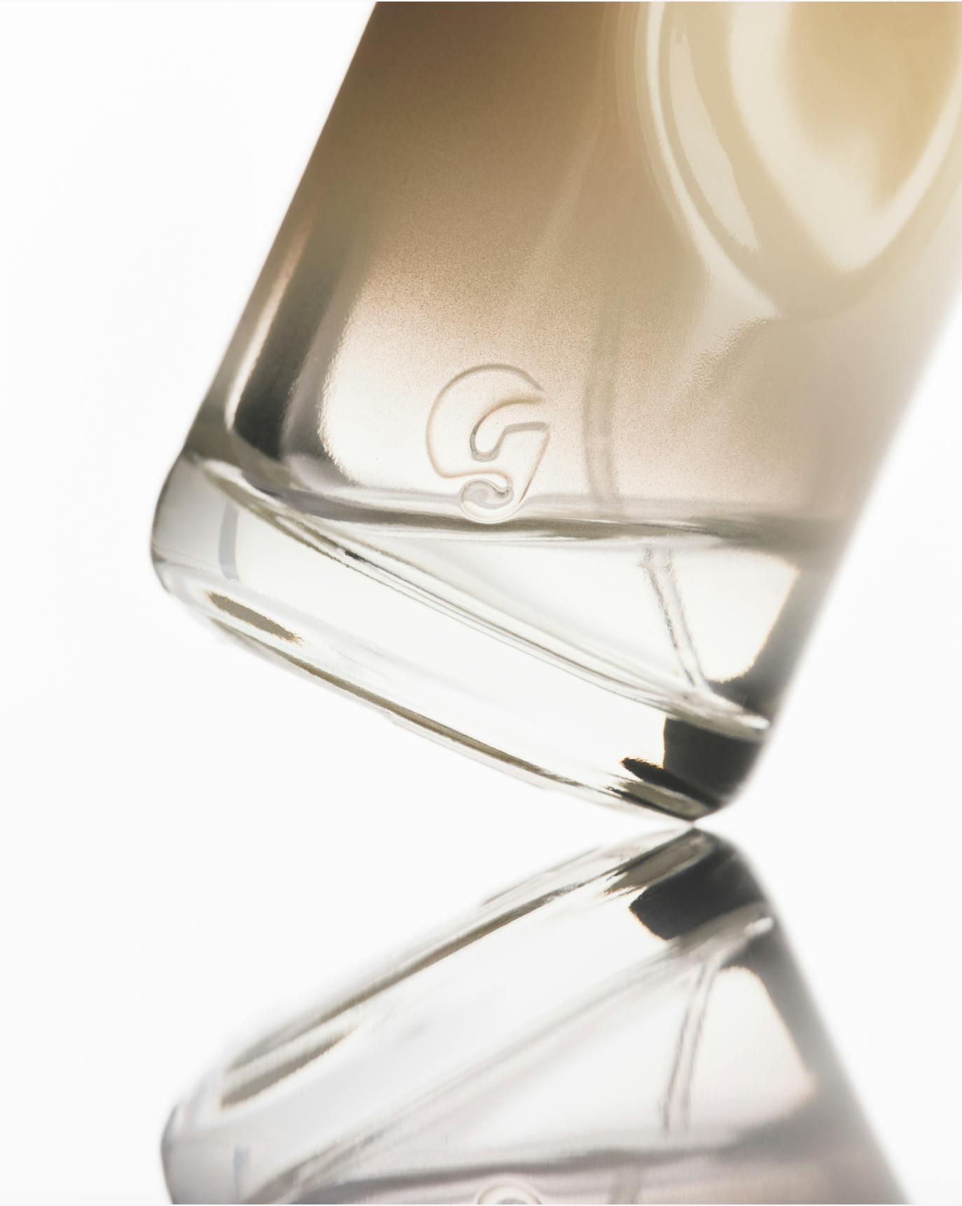 doux bottle. up close